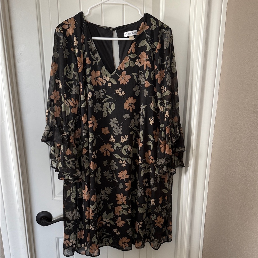 Calvin Klein Black Floral 2/4 length Sleeve Dress